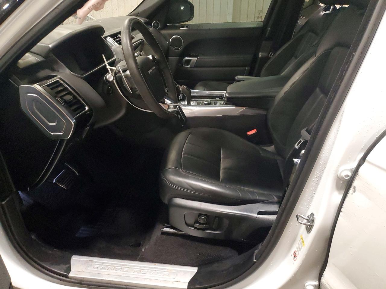 2019 LAND ROVER RANGE ROVER SPORT HST photo 7