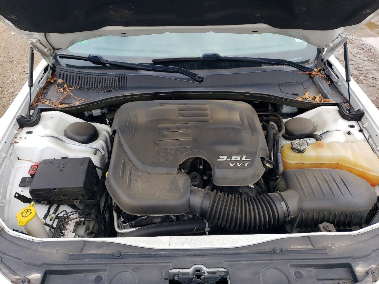 2018 CHRYSLER 300 TOURING photo 11