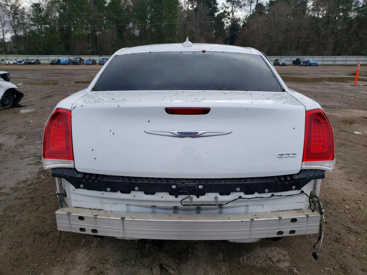 2018 CHRYSLER 300 TOURING photo 6