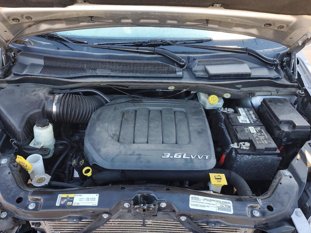 2015 CHRYSLER TOWN & COUNTRY TOURING photo 34