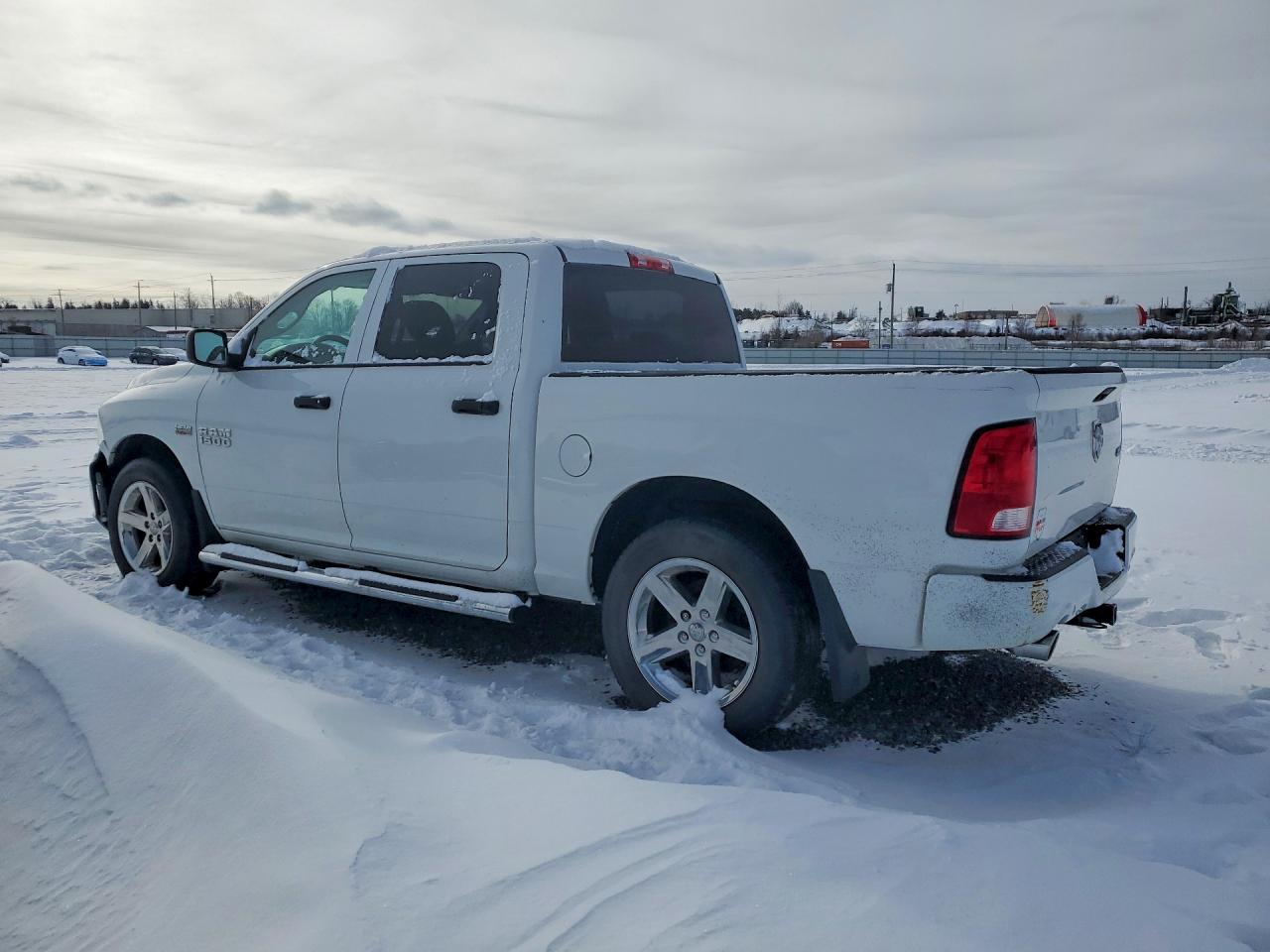 2018 RAM 1500 ST photo 2