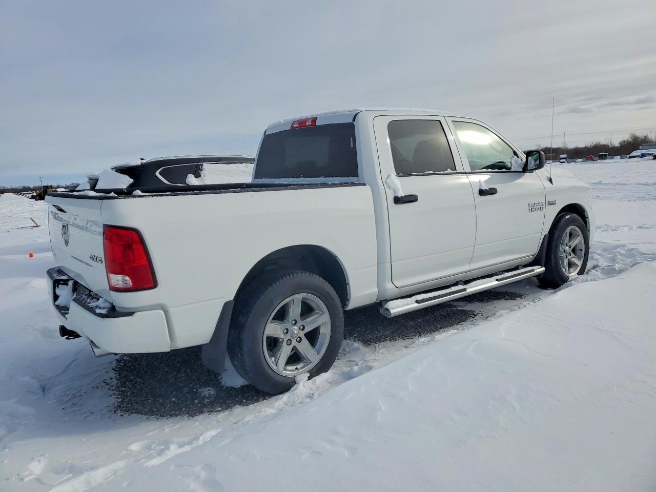 2018 RAM 1500 ST photo 3