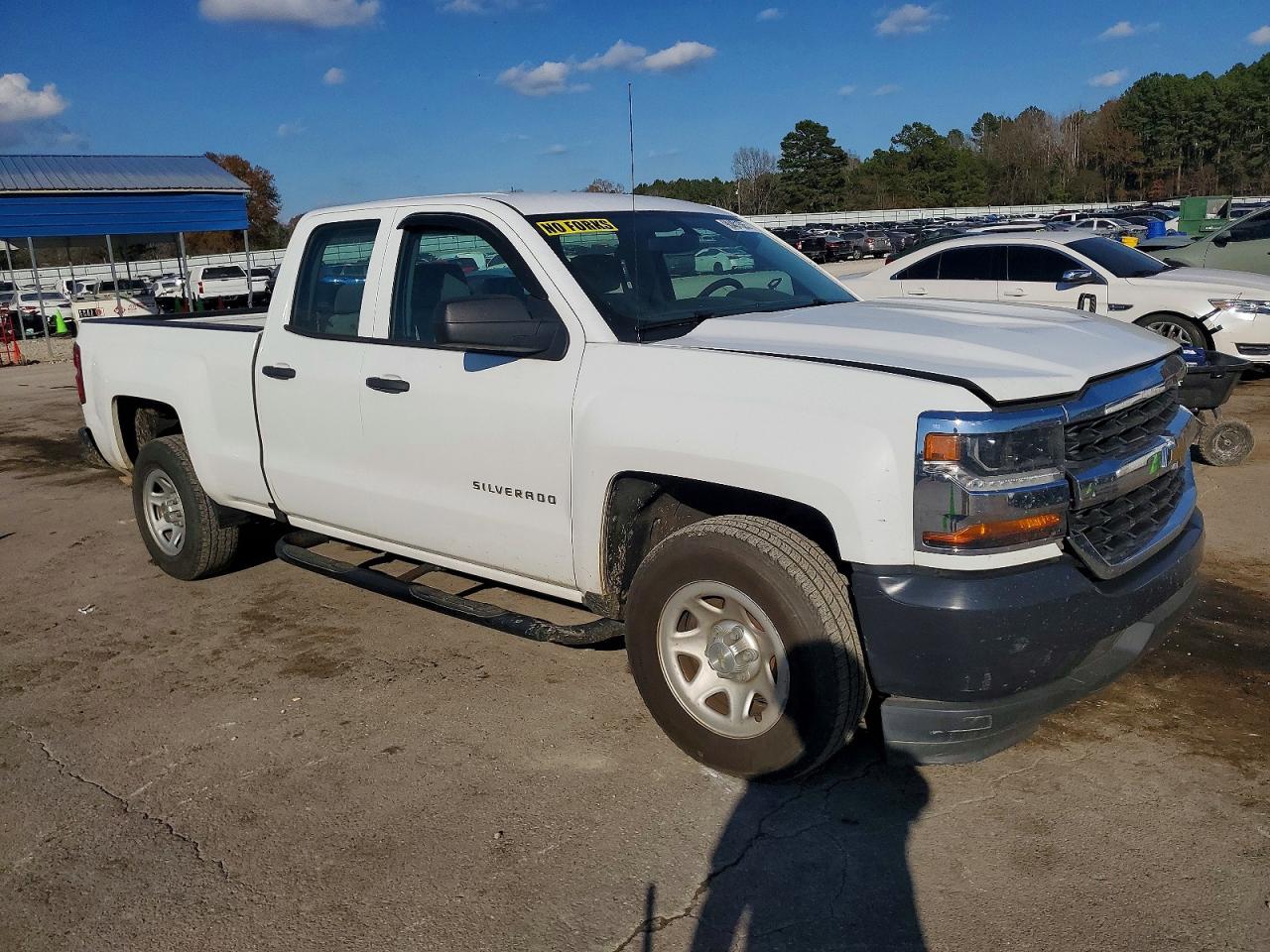 2016 CHEVROLET SILVERADO C1500 photo 4