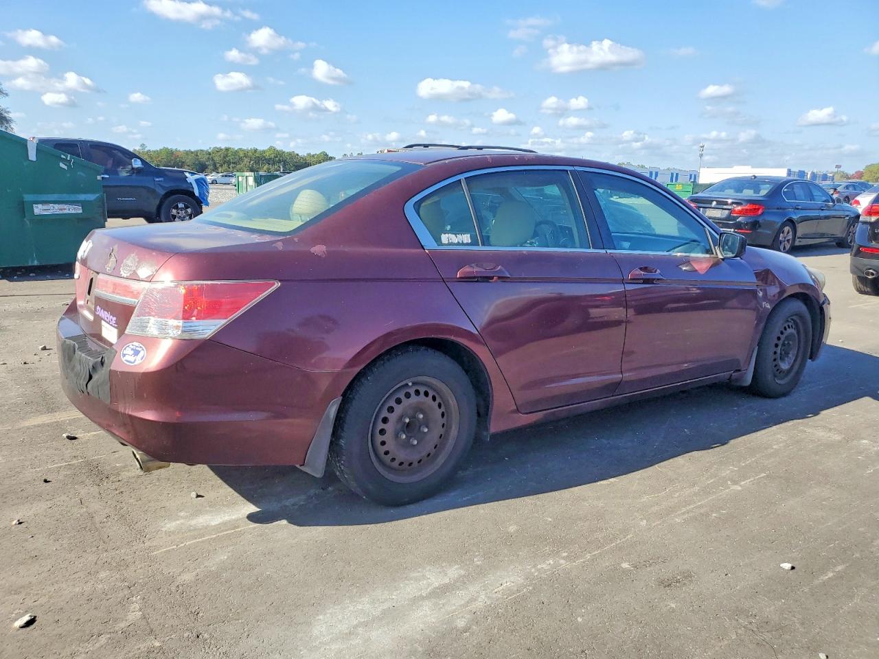 2011 HONDA ACCORD LX photo 3