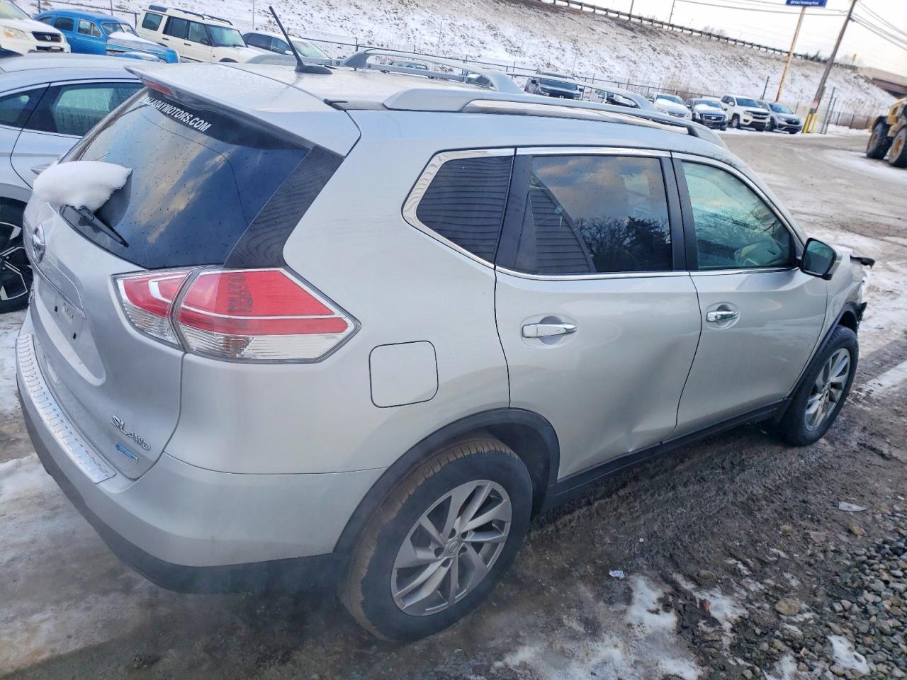 2014 NISSAN ROGUE S photo 3