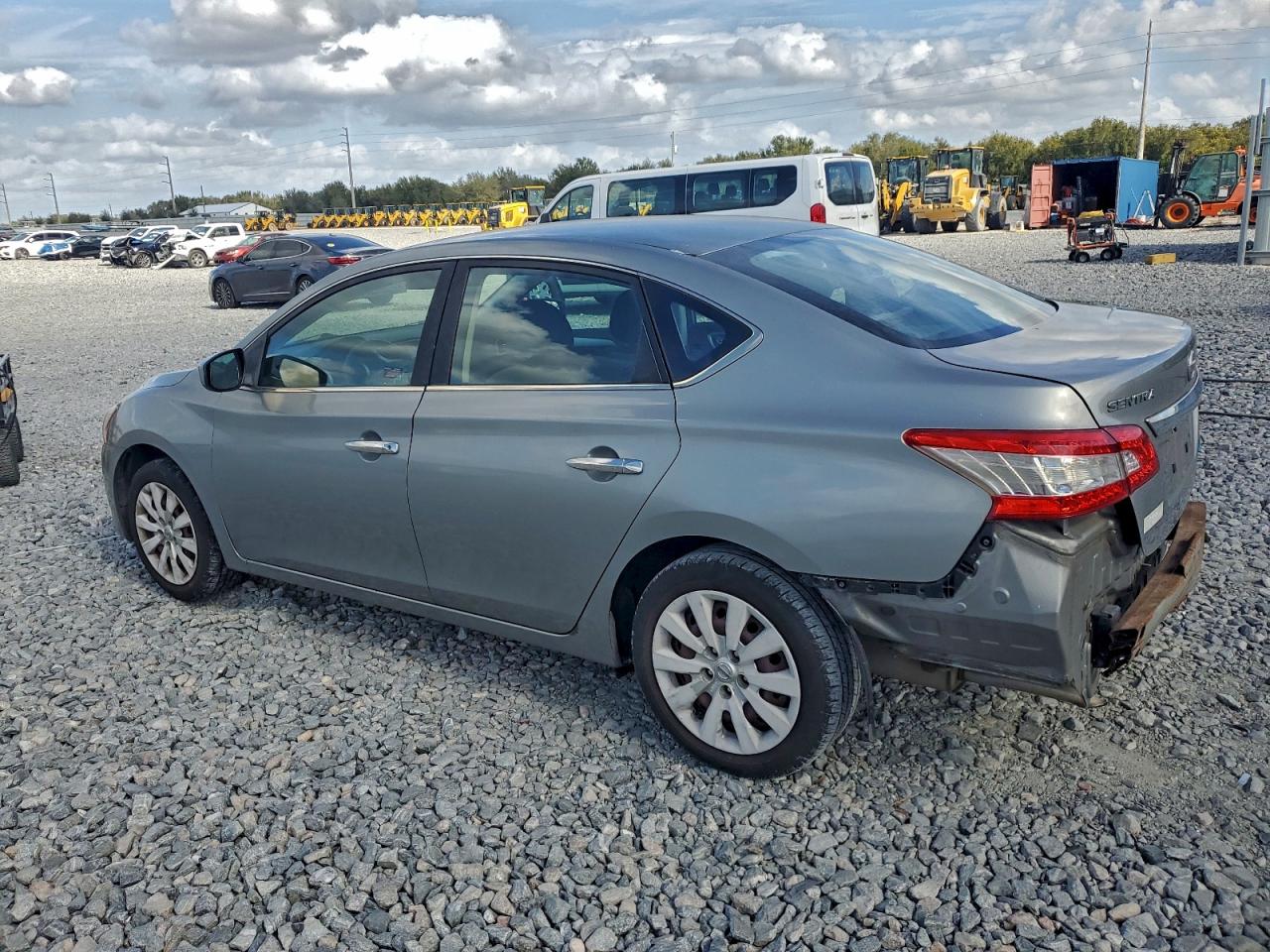 2013 NISSAN SENTRA S photo 2