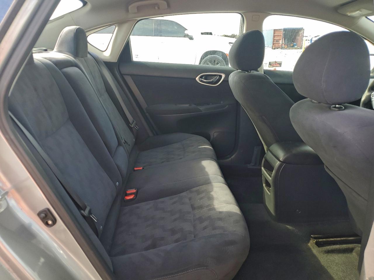 2013 NISSAN SENTRA S photo 10