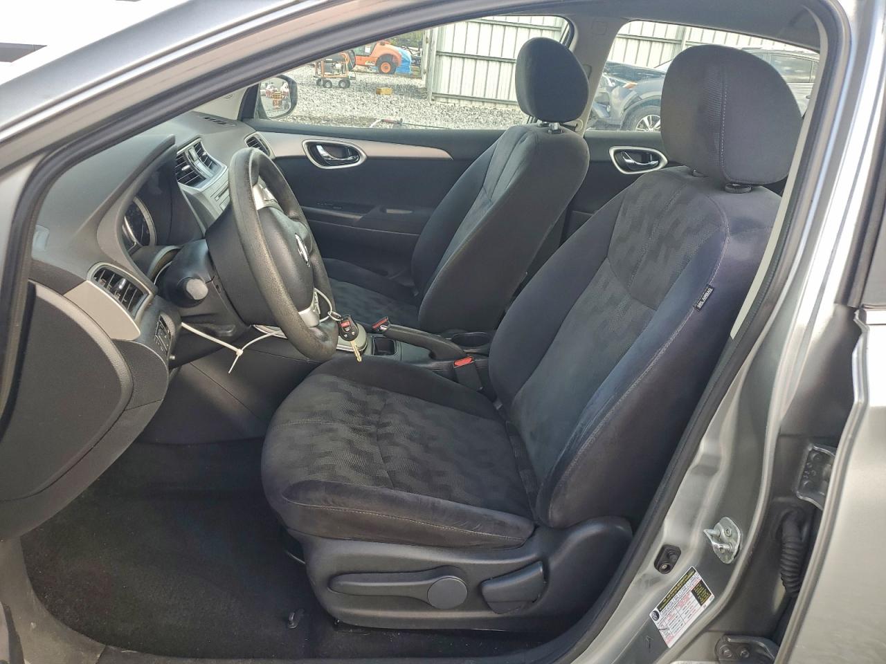 2013 NISSAN SENTRA S photo 7