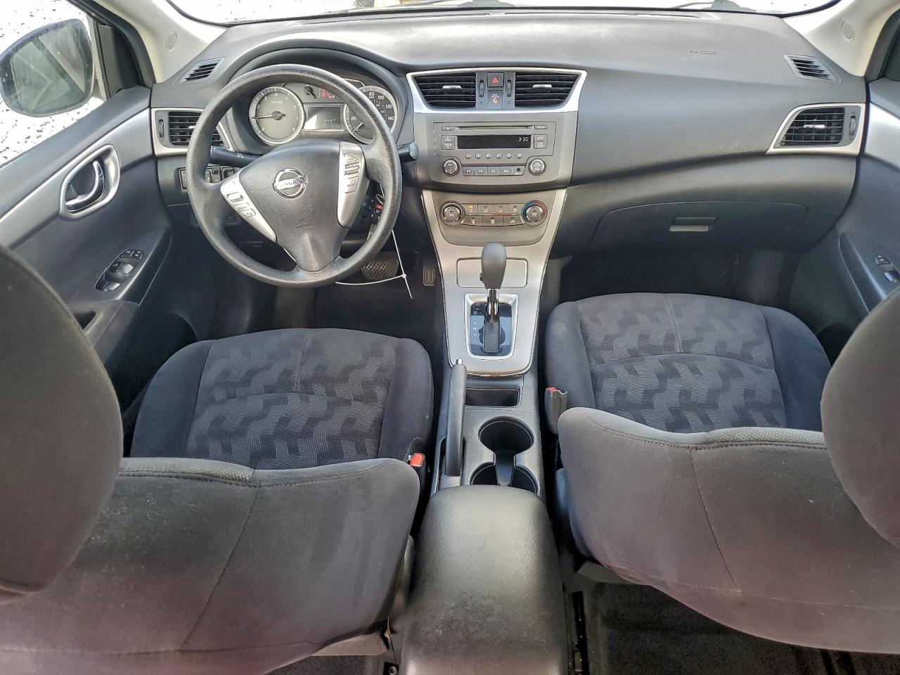 2013 NISSAN SENTRA S photo 8