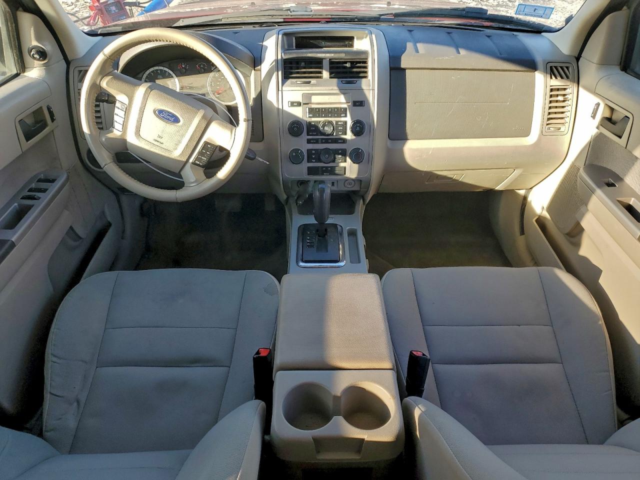 2012 FORD ESCAPE XLT photo 8