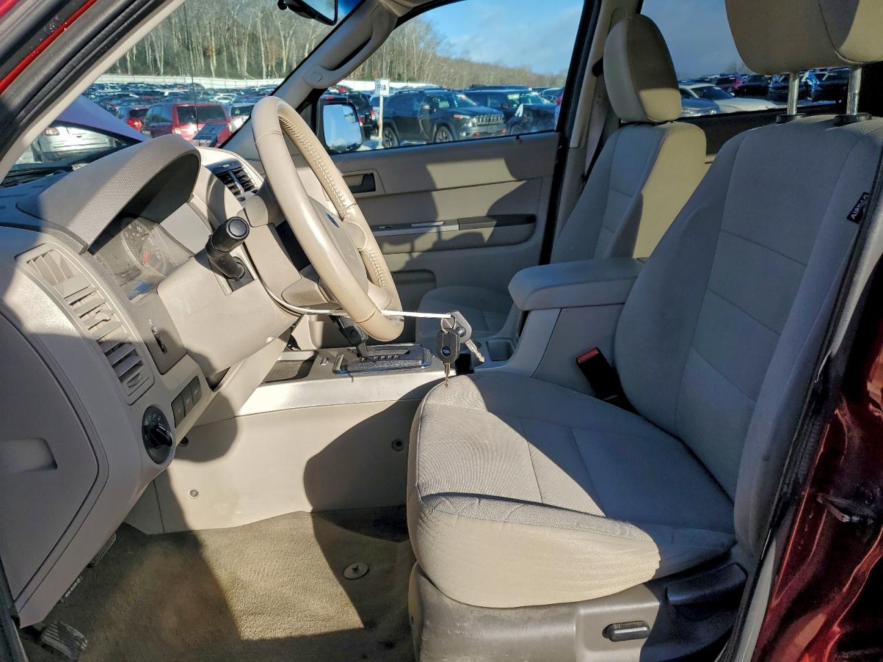 2012 FORD ESCAPE XLT photo 7