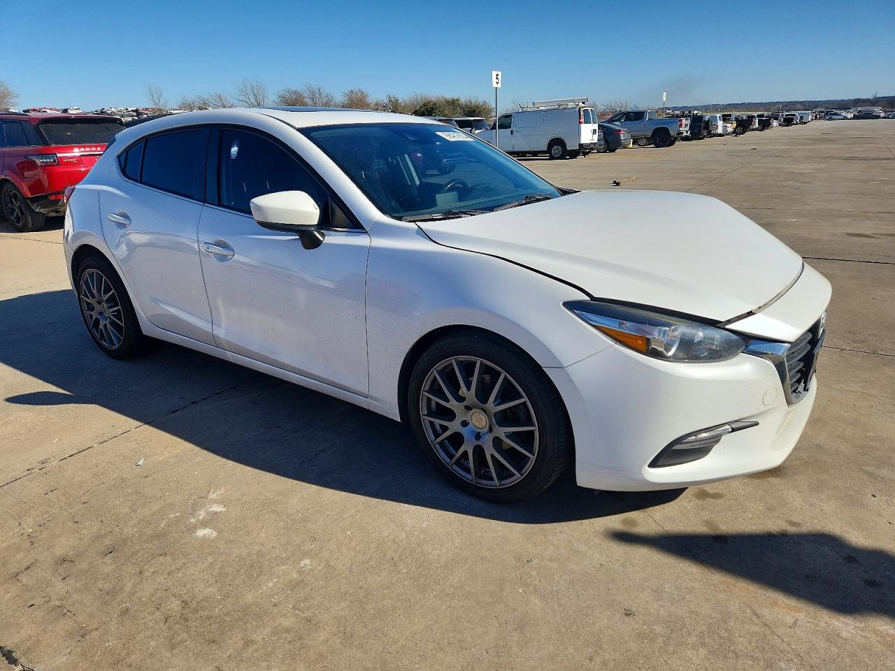 2018 MAZDA 3 TOURING photo 4