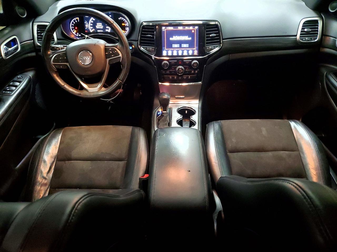 2019 JEEP GRAND CHEROKEE LAREDO photo 15
