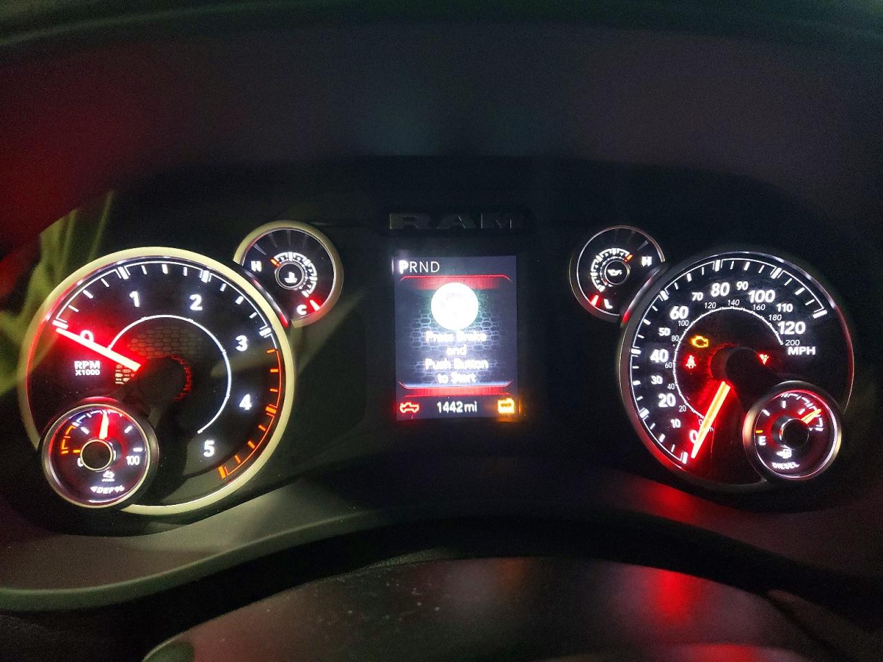 2025 RAM 2500 BIG HORN photo 17