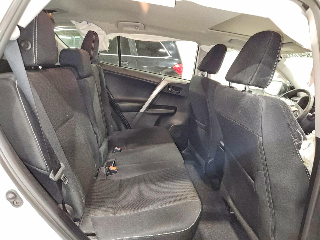 2016 TOYOTA RAV4 XLE photo 11