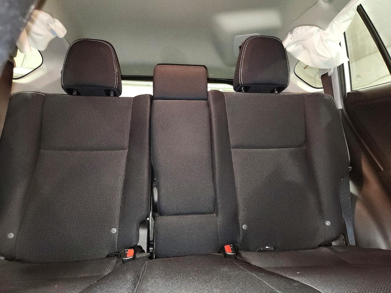 2016 TOYOTA RAV4 XLE photo 10