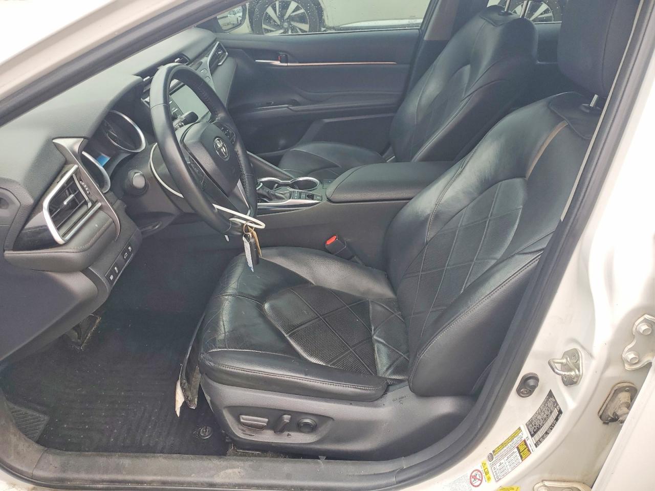 2018 TOYOTA CAMRY L photo 7