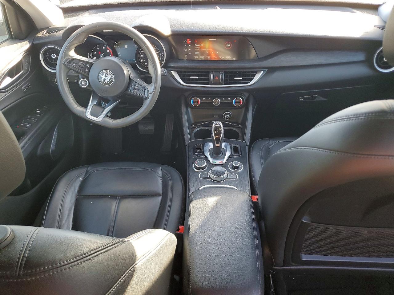 2020 ALFA ROMEO STELVIO photo 8