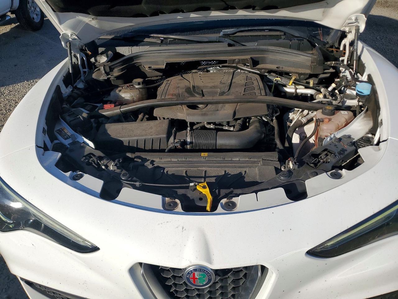 2020 ALFA ROMEO STELVIO photo 11