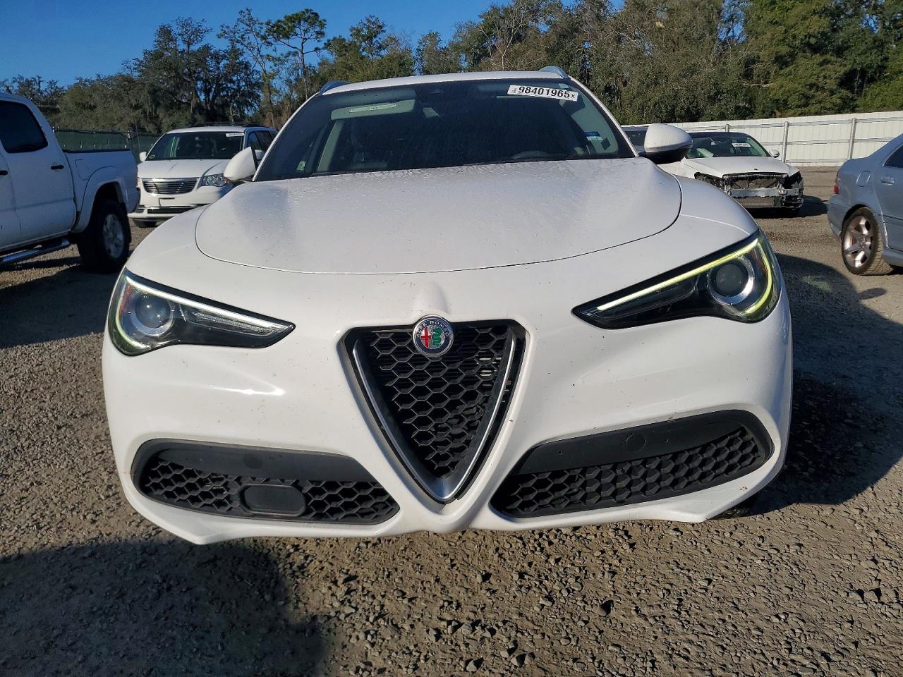 2020 ALFA ROMEO STELVIO photo 5