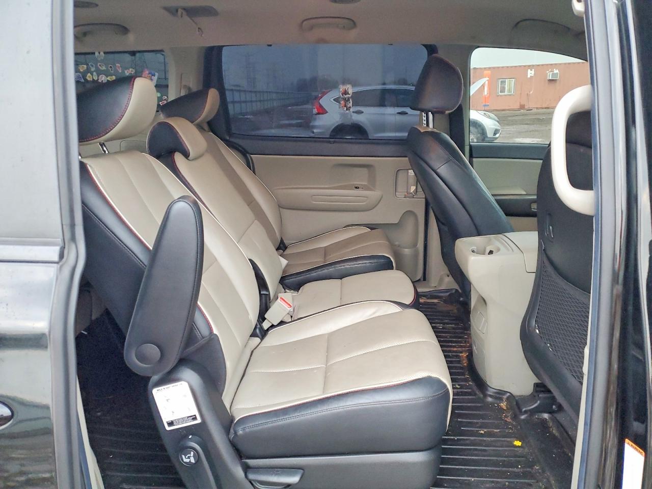 2020 KIA SEDONA LX photo 11