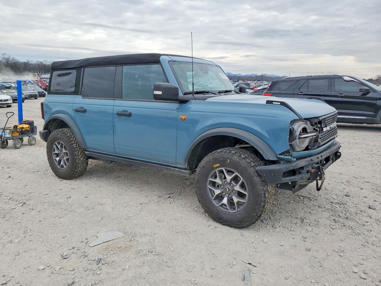 2023 FORD BRONCO BASE photo 4