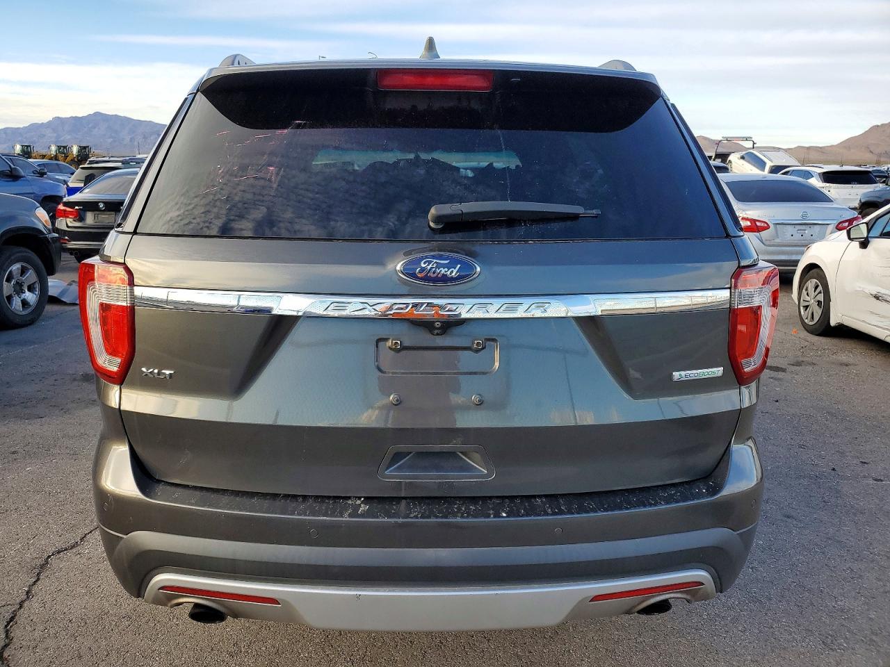 2016 FORD EXPLORER XLT photo 11