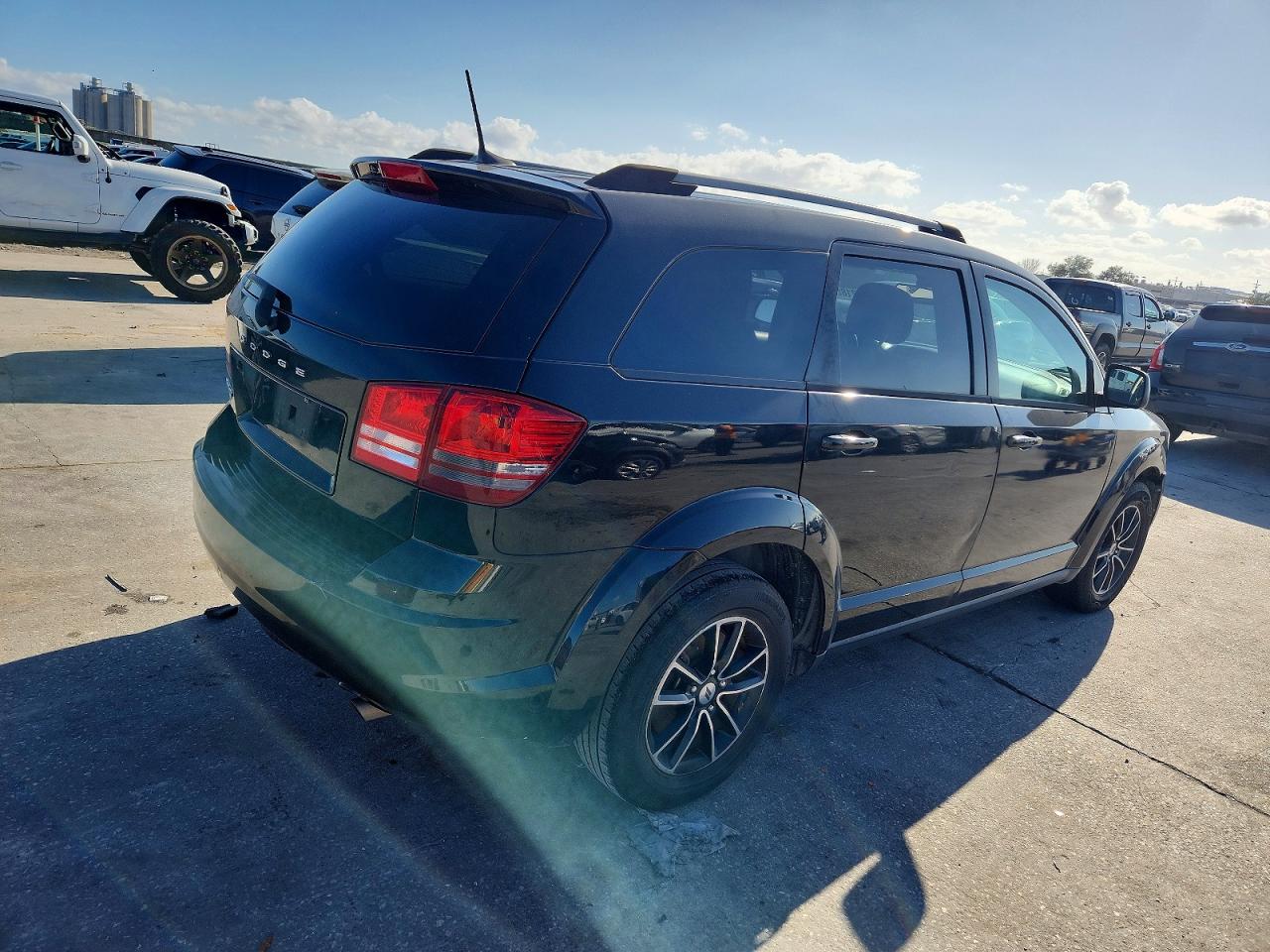 2018 DODGE JOURNEY SE photo 5