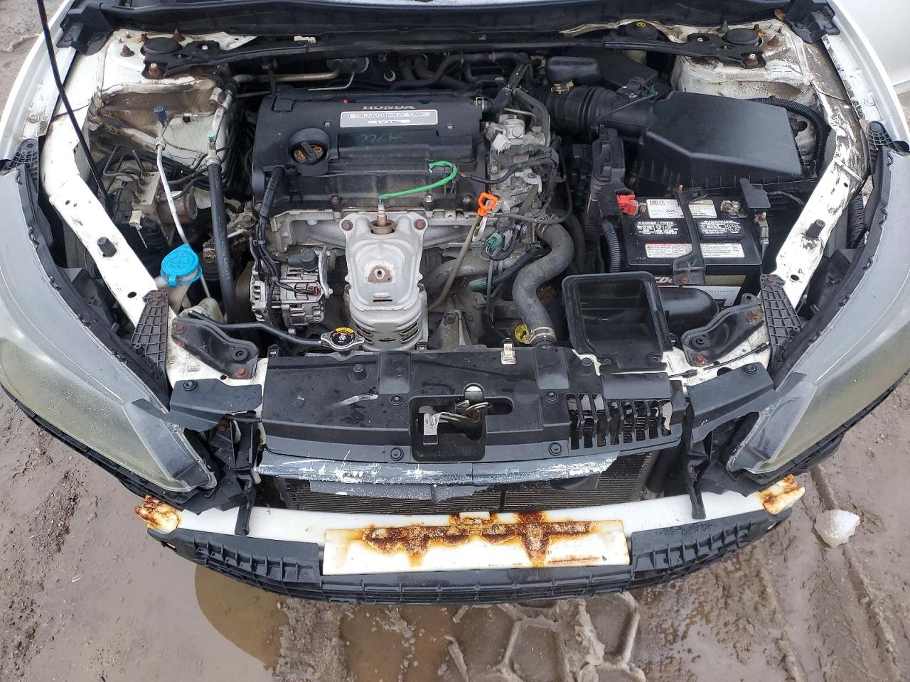 2013 HONDA ACCORD LX photo 11