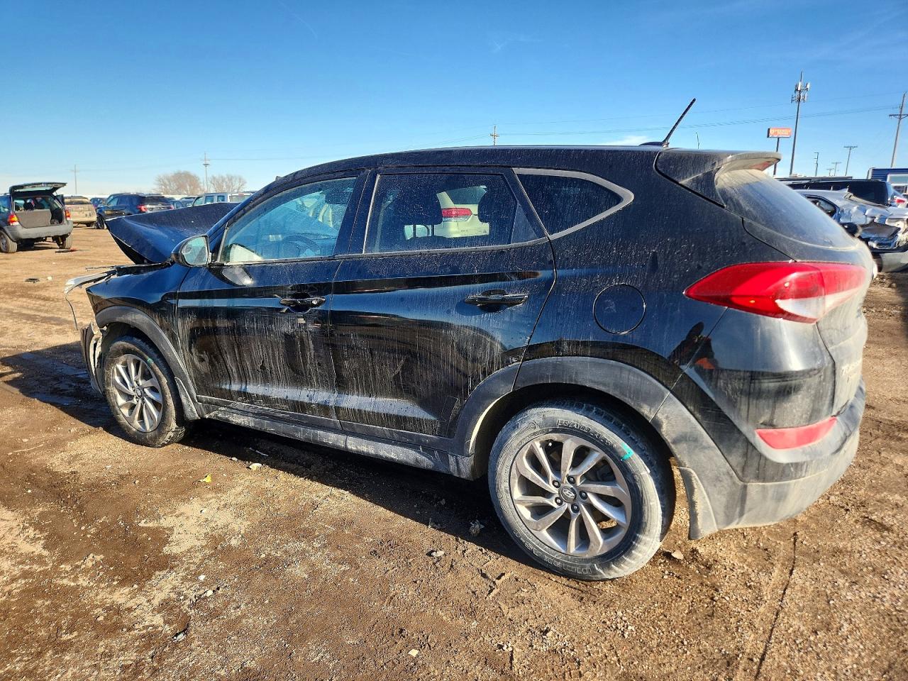 2017 HYUNDAI TUCSON SE photo 2