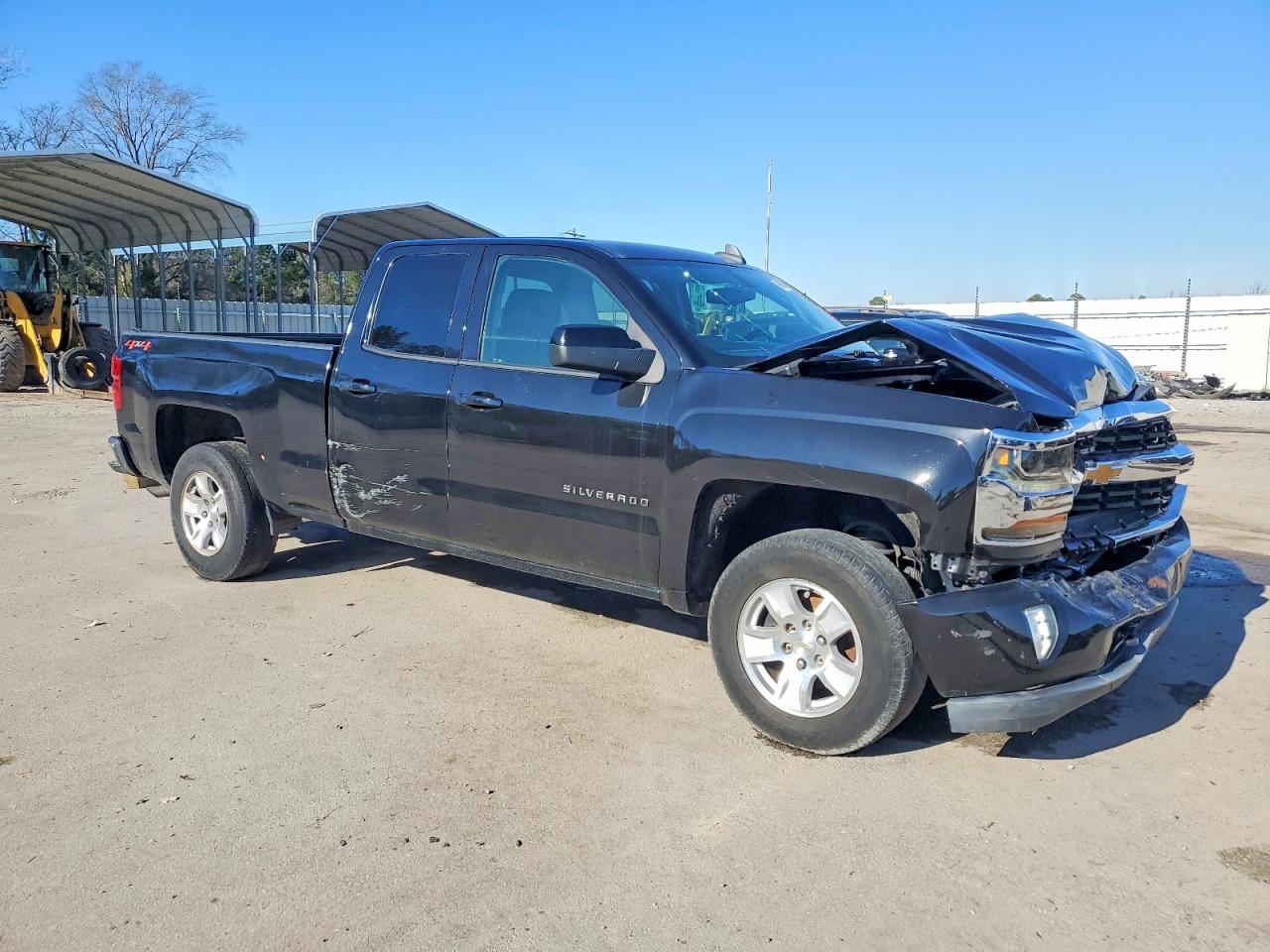 2018 CHEVROLET SILVERADO K1500 LT photo 4