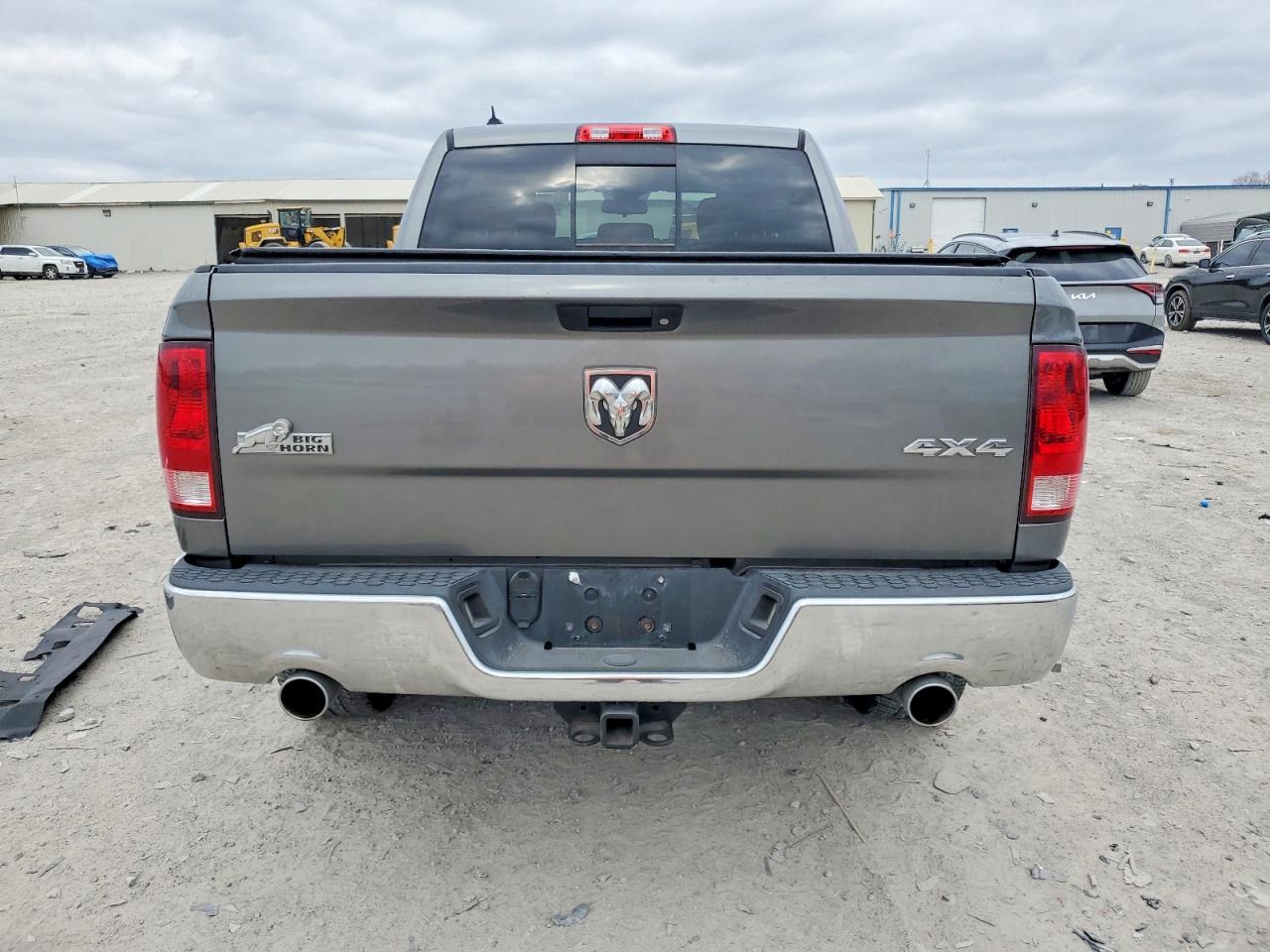 2013 RAM 1500 SLT photo 6
