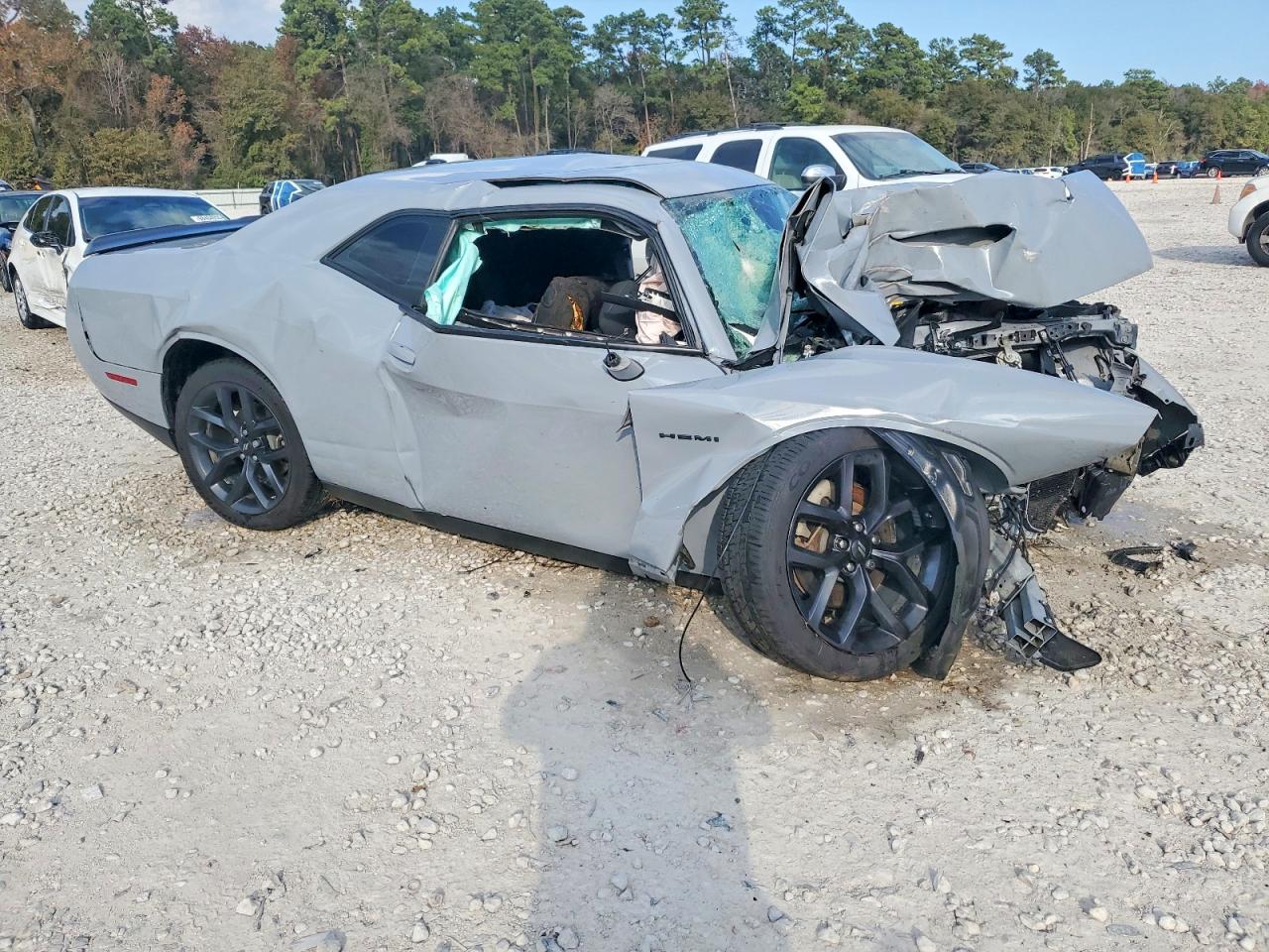 2022 DODGE CHALLENGER R/T photo 4
