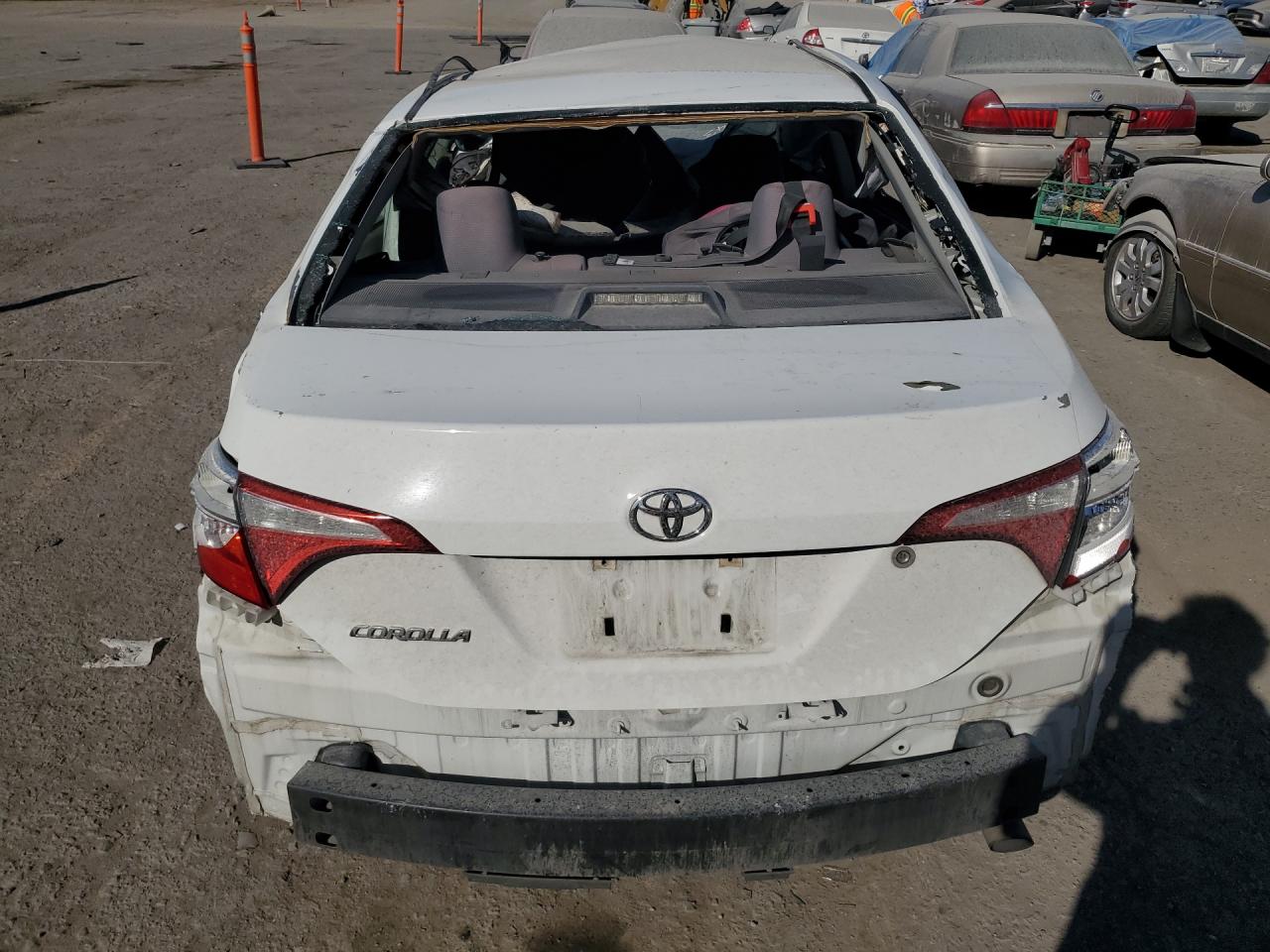 2014 TOYOTA COROLLA L photo 6