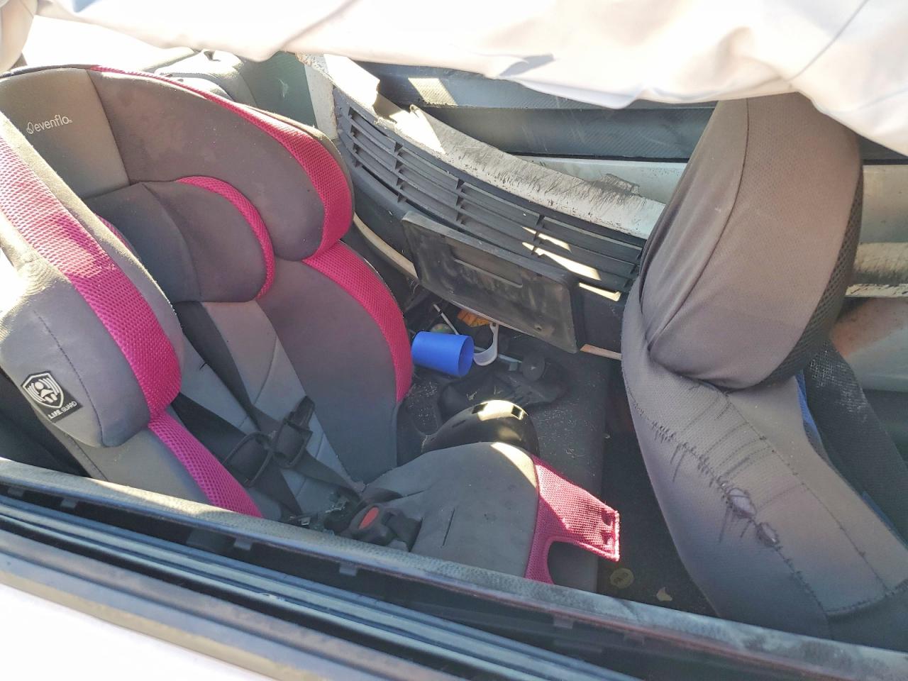 2014 TOYOTA COROLLA L photo 11