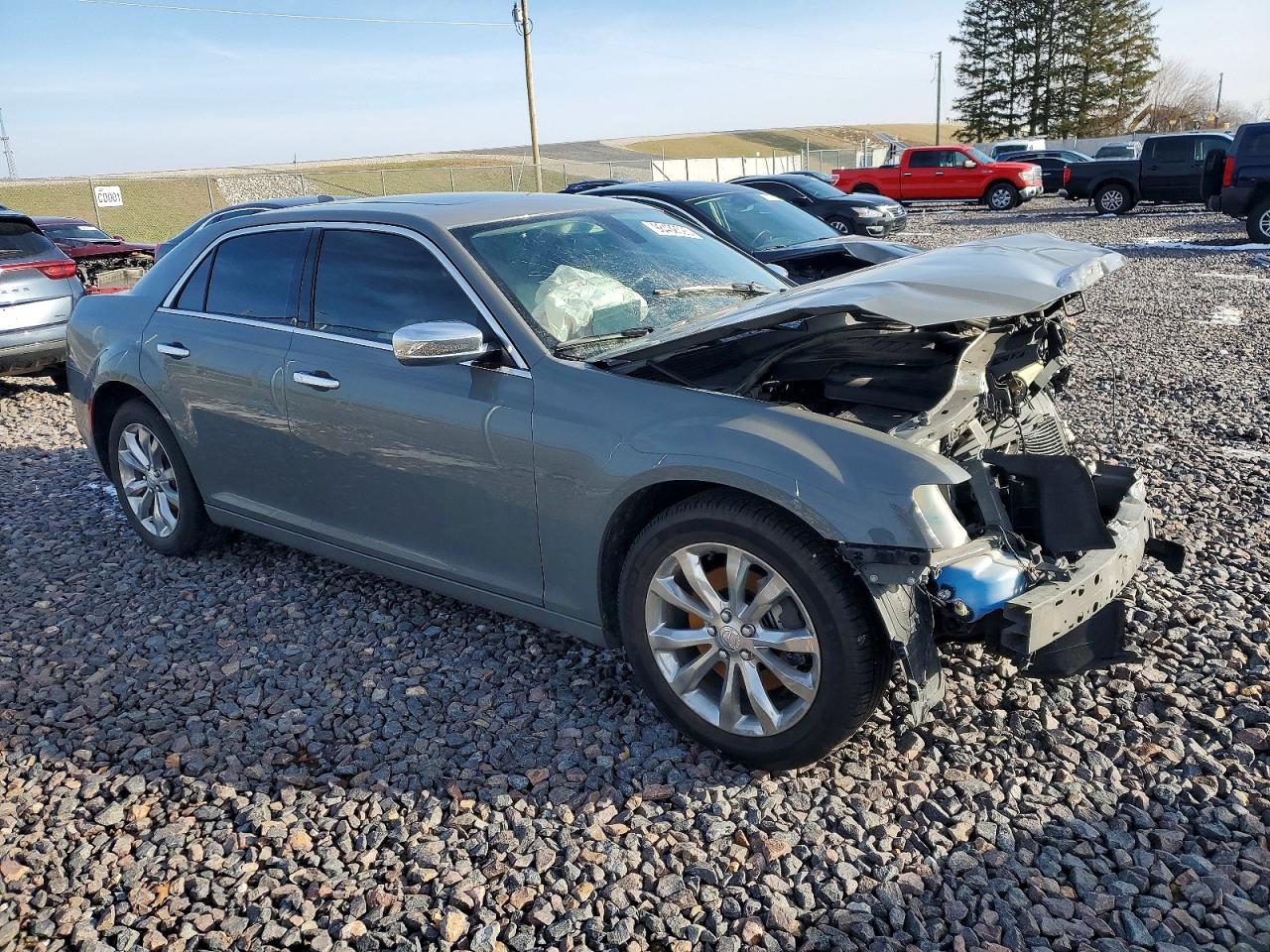 2018 CHRYSLER 300 LIMITED photo 4