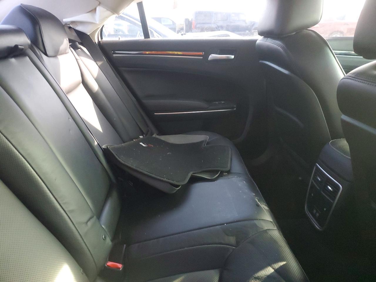 2018 CHRYSLER 300 LIMITED photo 10