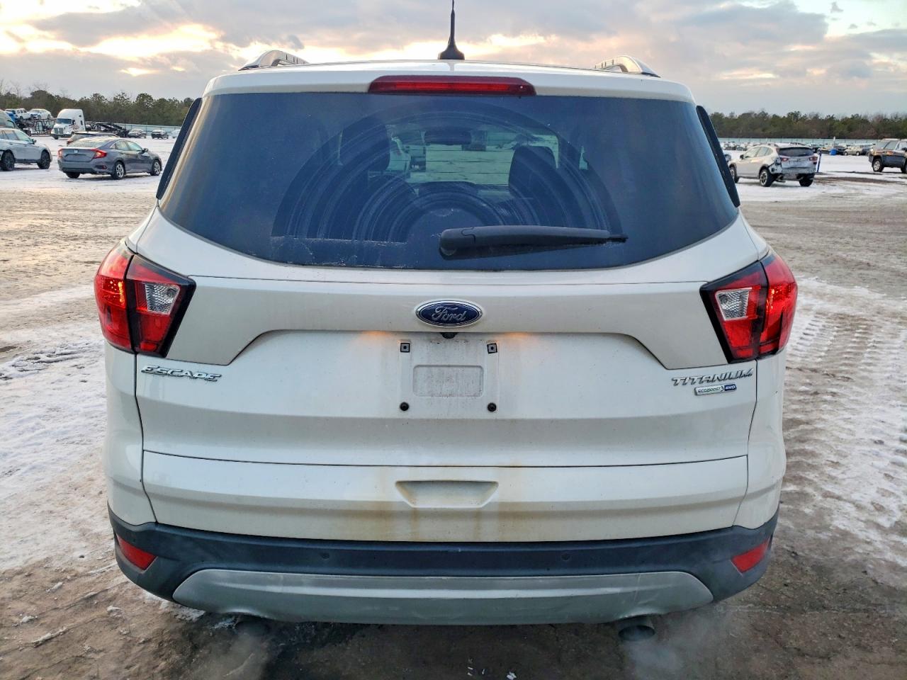 2019 FORD ESCAPE TITANIUM photo 6