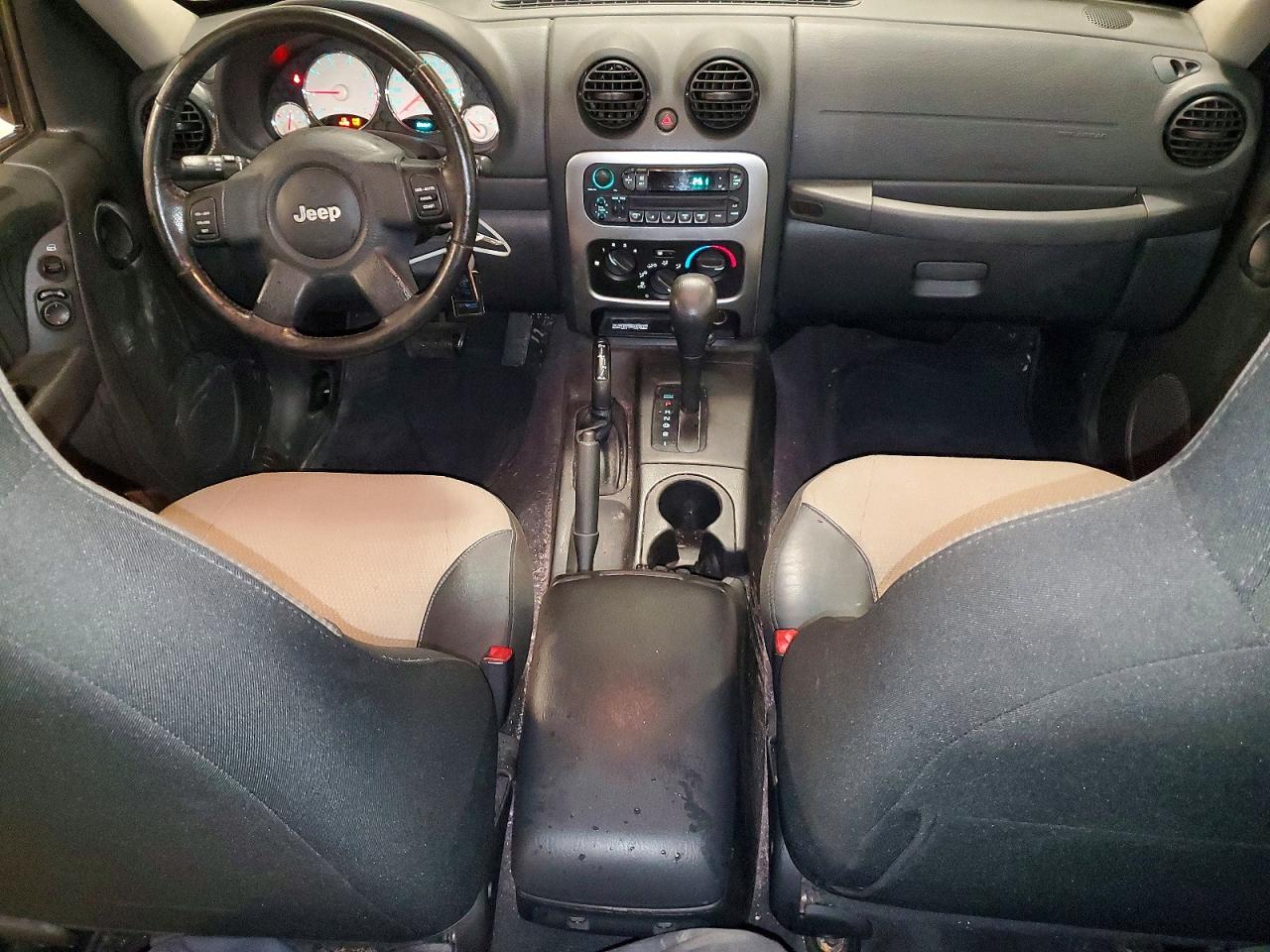 2004 JEEP LIBERTY SPORT photo 8