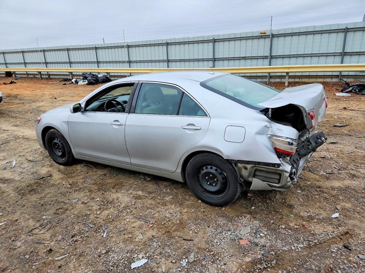 2011 TOYOTA CAMRY BASE photo 2