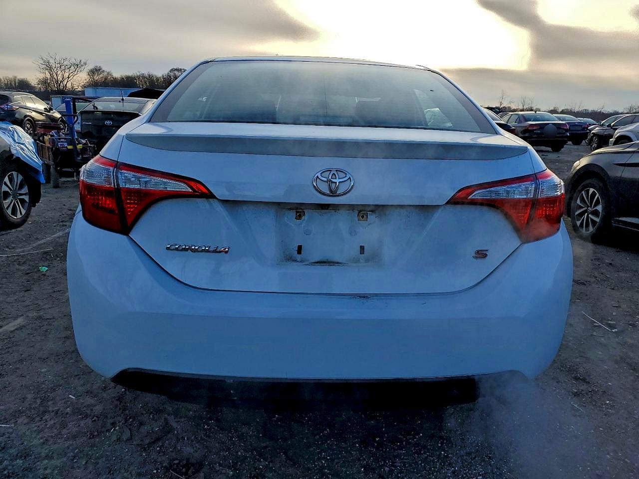 2014 TOYOTA COROLLA L photo 11