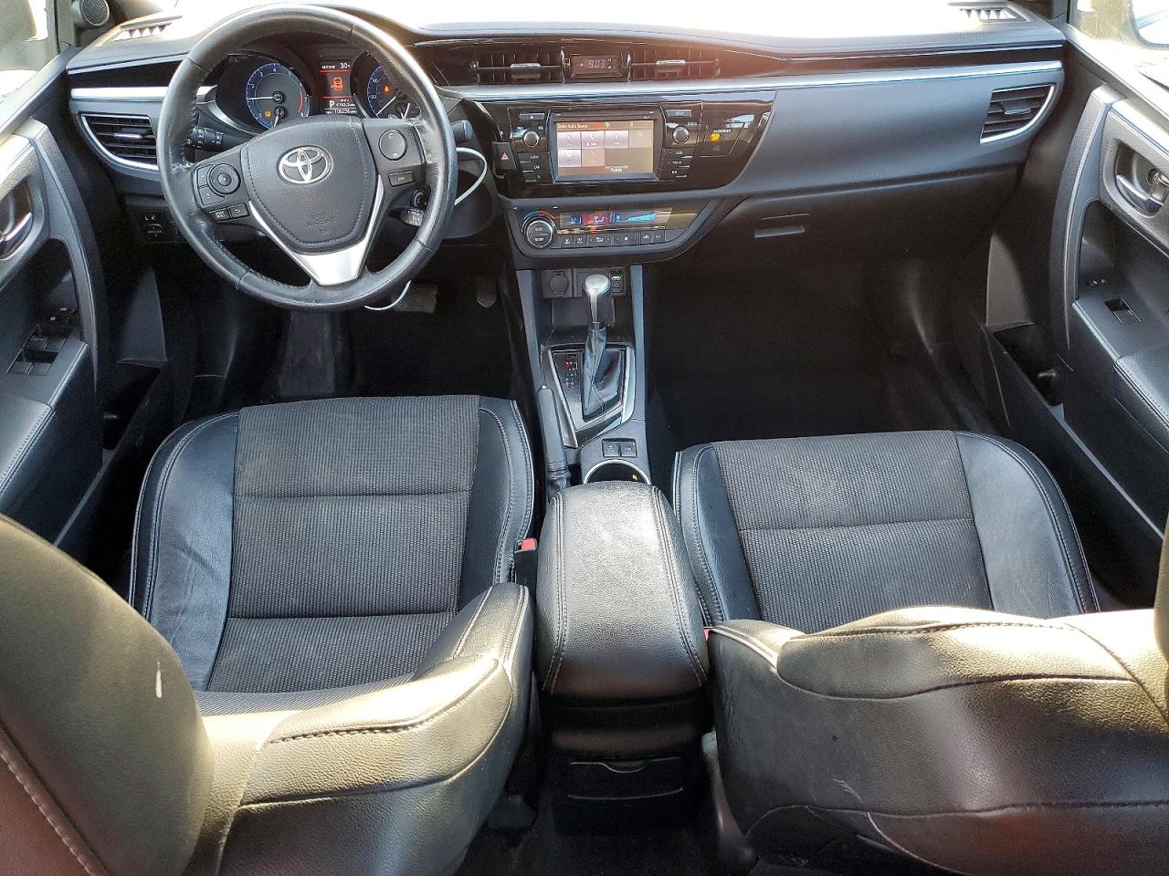 2014 TOYOTA COROLLA L photo 15