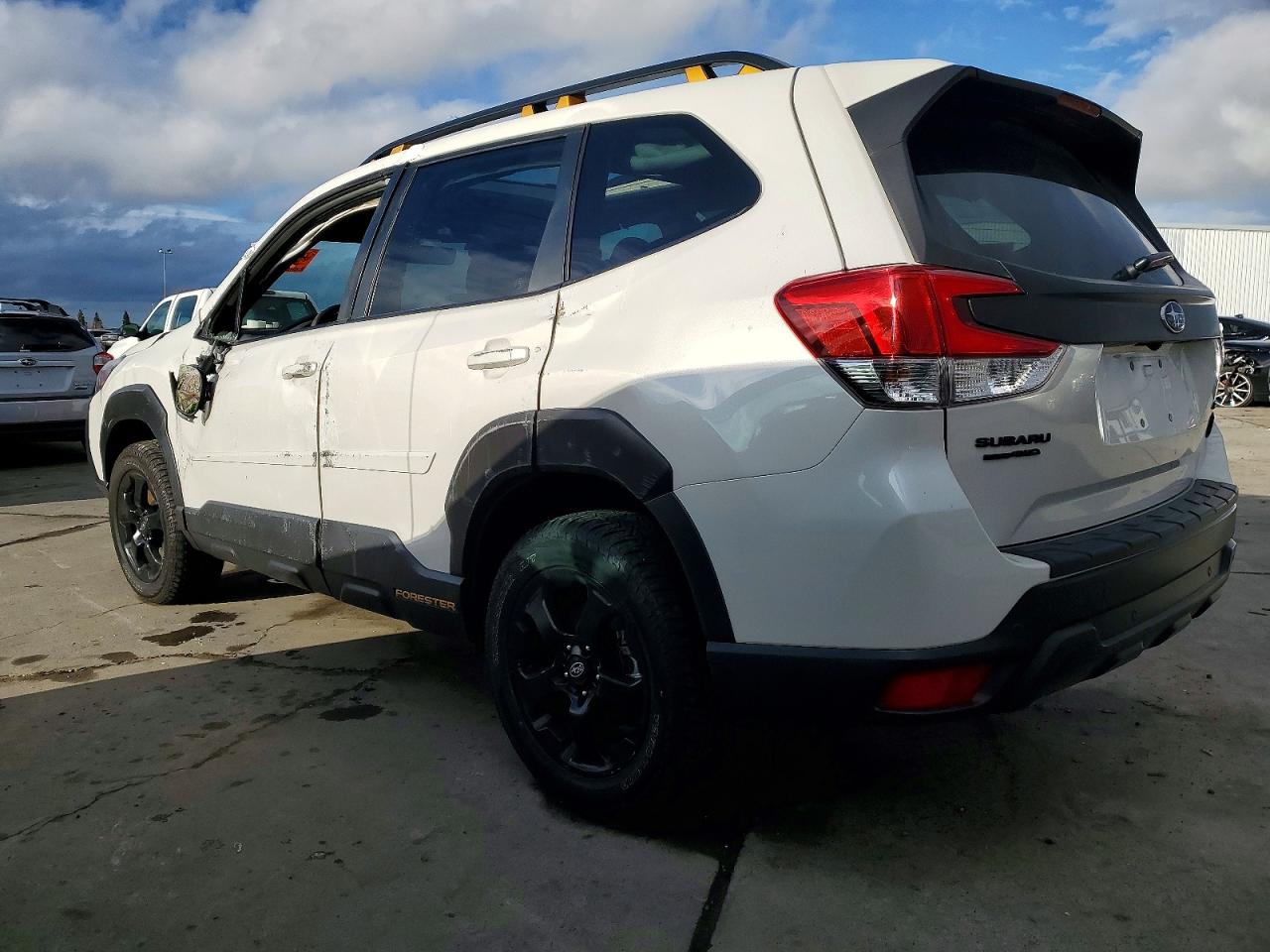 2022 SUBARU FORESTER WILDERNESS photo 2
