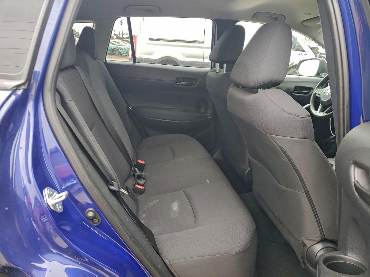 2023 TOYOTA COROLLA CROSS LE photo 11