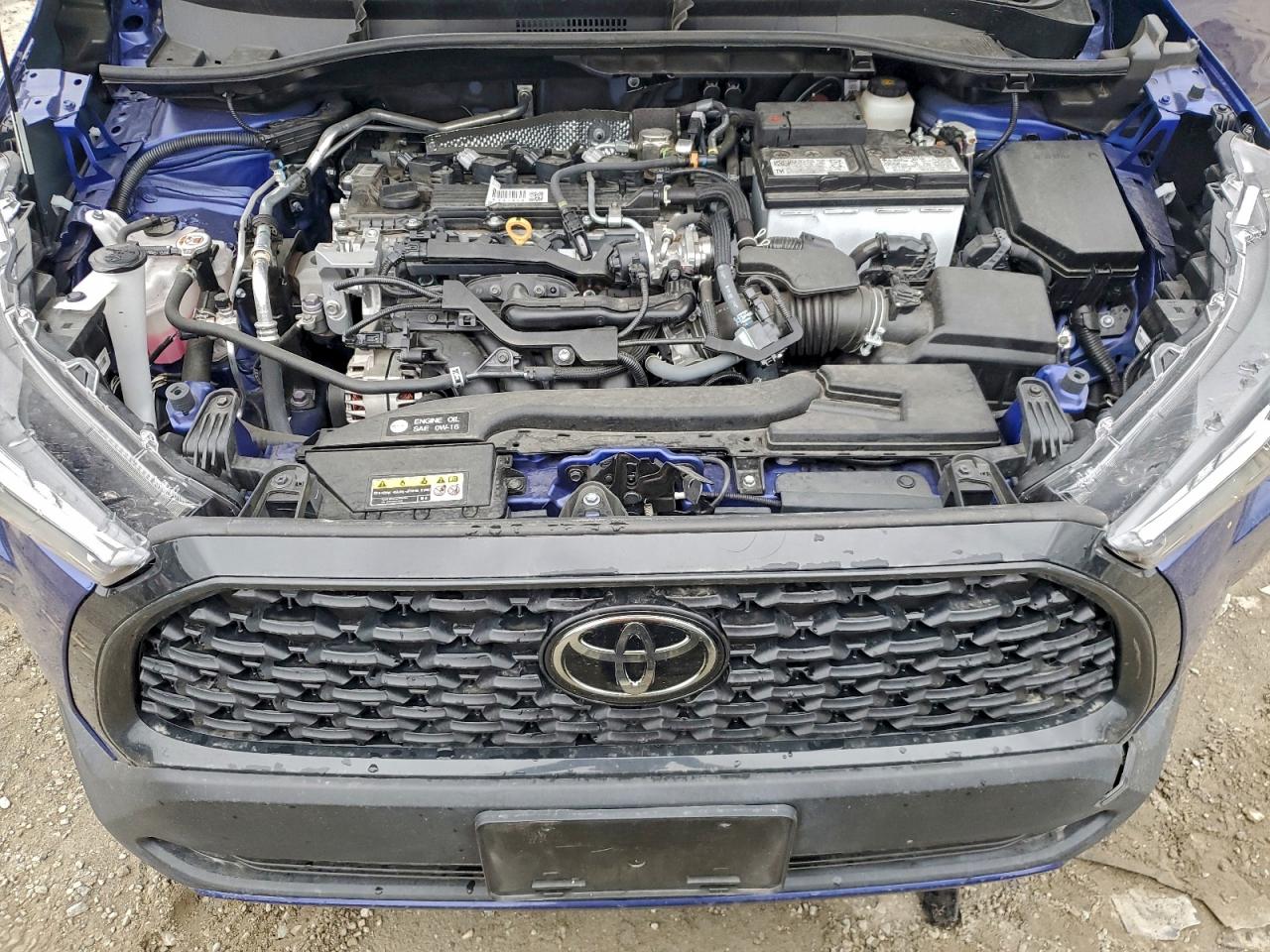 2023 TOYOTA COROLLA CROSS LE photo 12