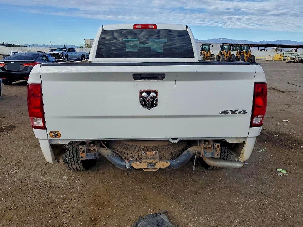 2015 RAM 1500 ST photo 6