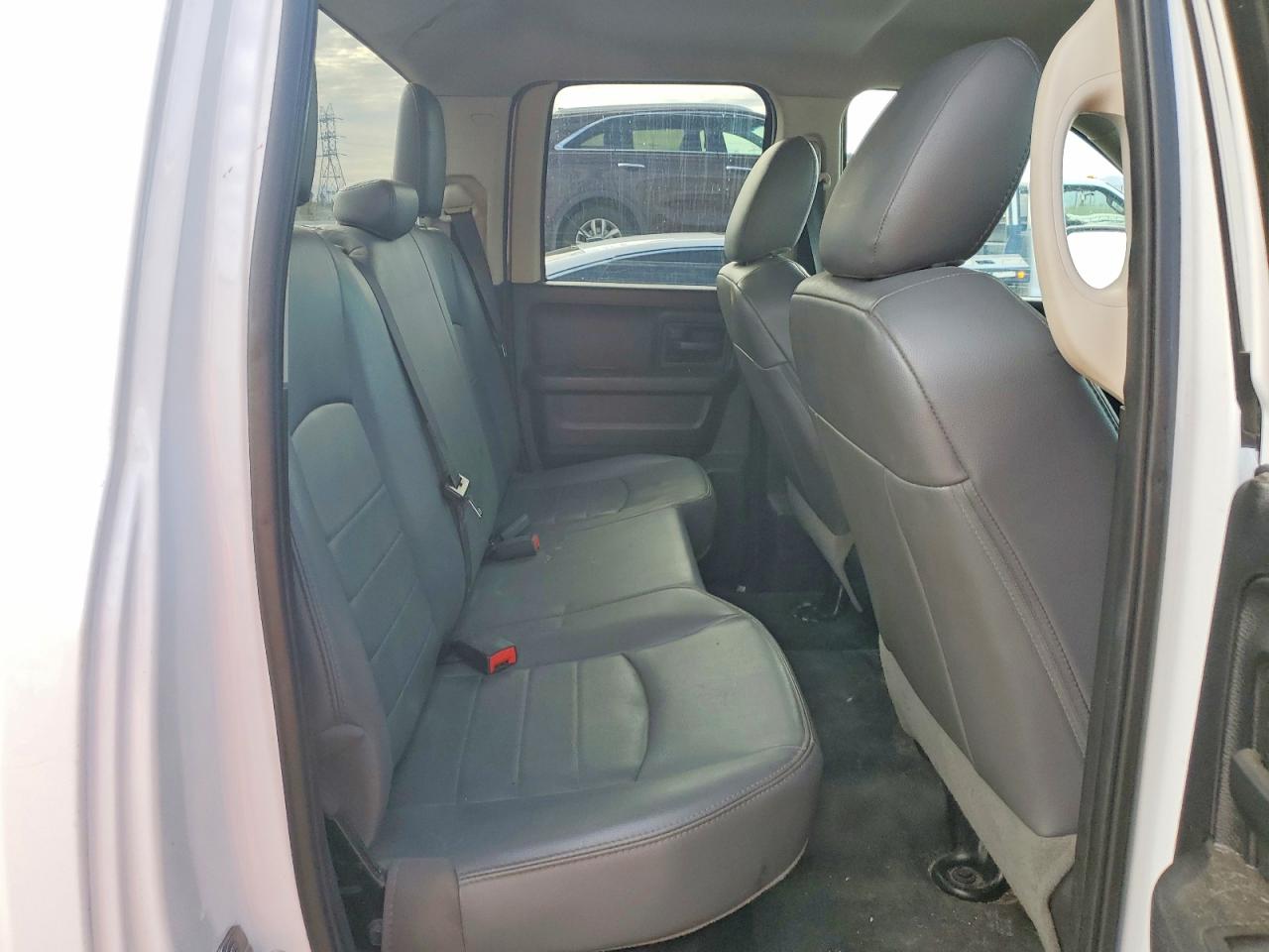 2015 RAM 1500 ST photo 10