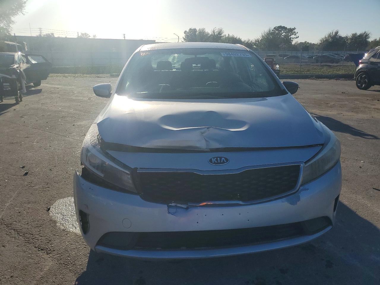 2017 KIA FORTE LX photo 5