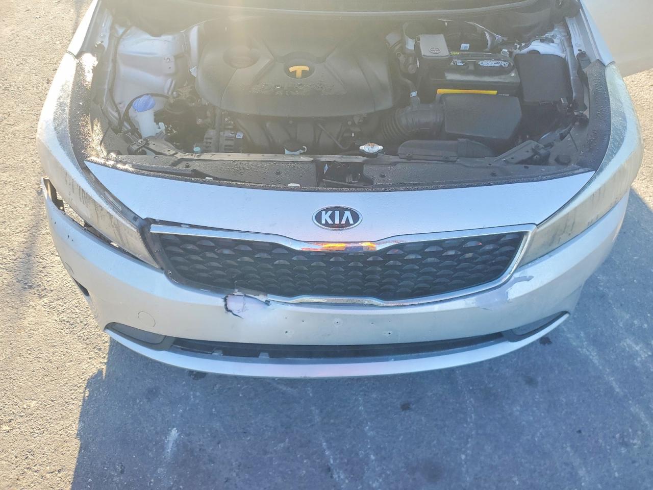 2017 KIA FORTE LX photo 11