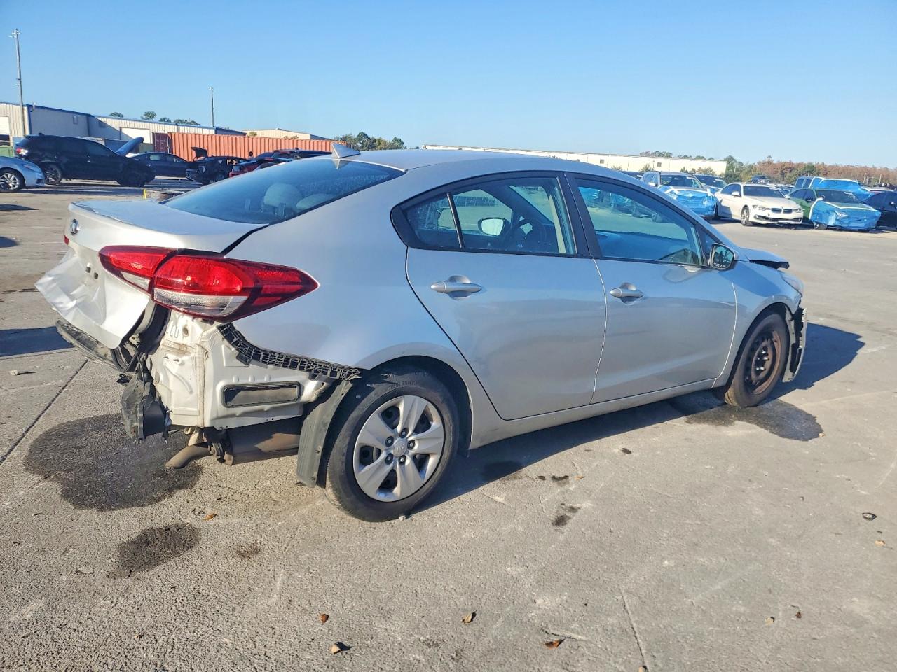 2017 KIA FORTE LX photo 3